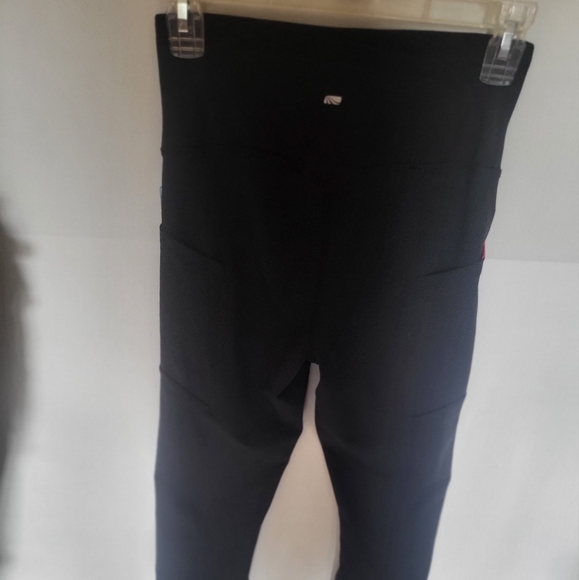 Marika ShapeTek Leggings 22" size S - Picture 6 of 6